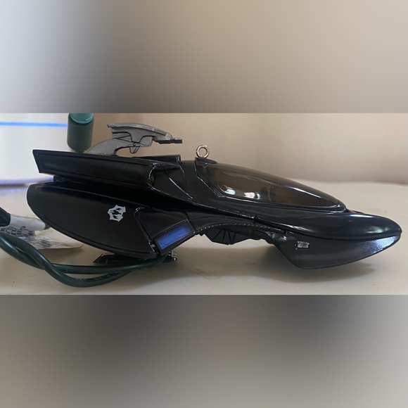 Hallmark Keepsake Ornament The Scorpion - Picture 1 of 3